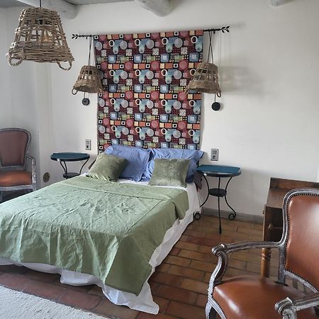 Maison Au Calme Sur Arles Villa Esterno foto