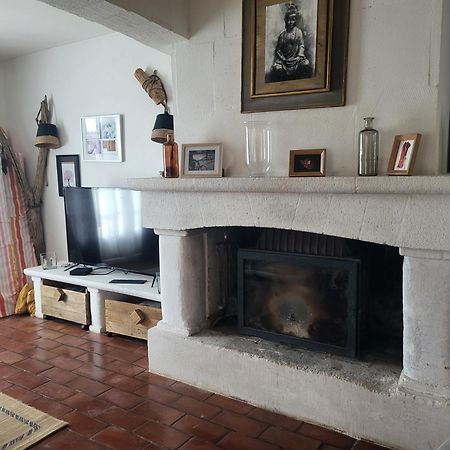 Maison Au Calme Sur Arles Villa Esterno foto