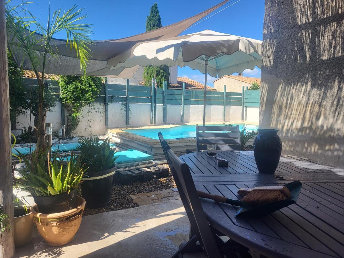 Maison Au Calme Sur Arles Villa Esterno foto
